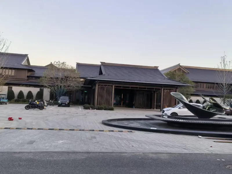 بلیو وے ہوٹل سوئمنگ پول پروجیکٹ: رنقان کائیوان منگٹنگ (لانگو ٹی ٹاؤن برانچ)